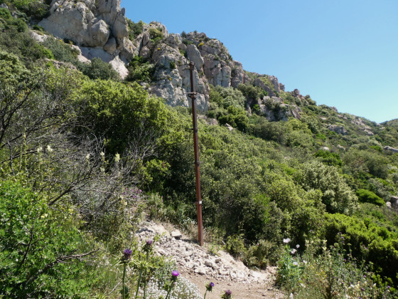 Poteau métallique