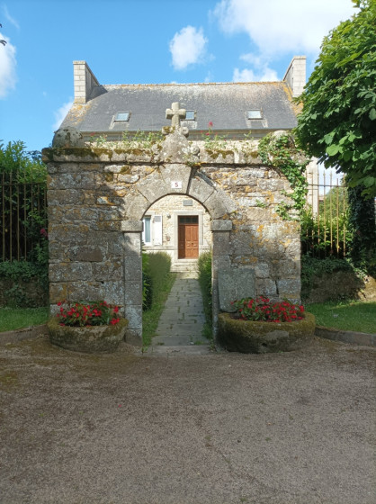 Presbytère de Plouzévédé.