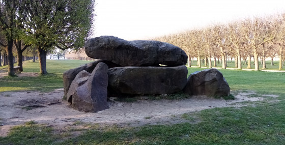 Pseudo-dolmen