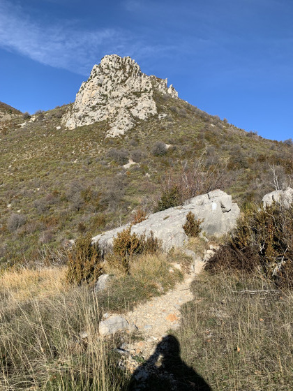Pyramide de pierre calcaire