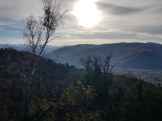 Pyr&eacute;n&eacute;es partiellement enneig&eacute;es