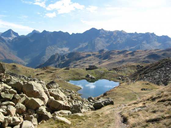 Le refuge au bord de son lac