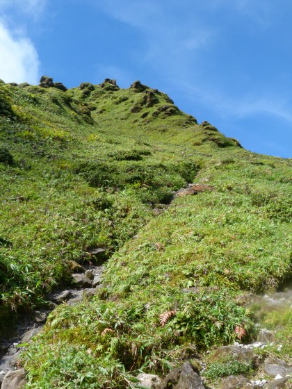 Remontée du cratère