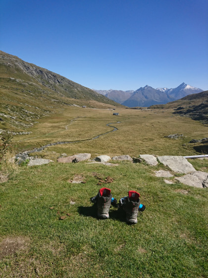repos ,les pieds en &eacute;ventail..?