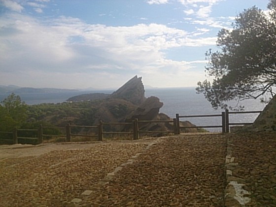 Rocher a la tète de chien