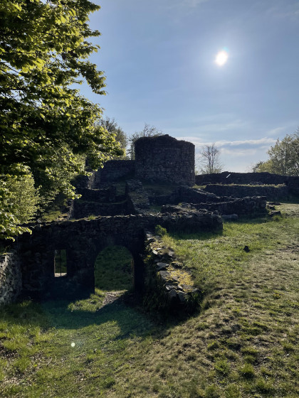 Ruine du Château de Rougemont