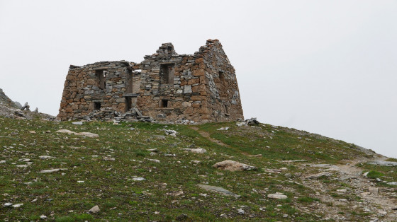 Ruine du refuge du lac