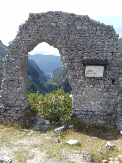 Ruines de l'Eglise Saint-Andr&eacute;, vue sur le Val-de-Fier !