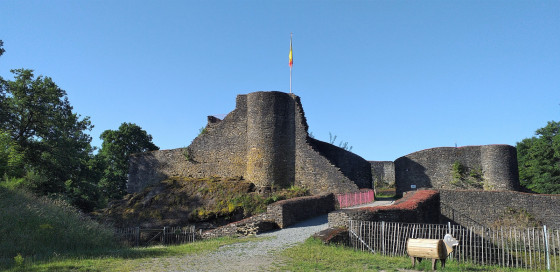 Ruines du château d'herbeumont
