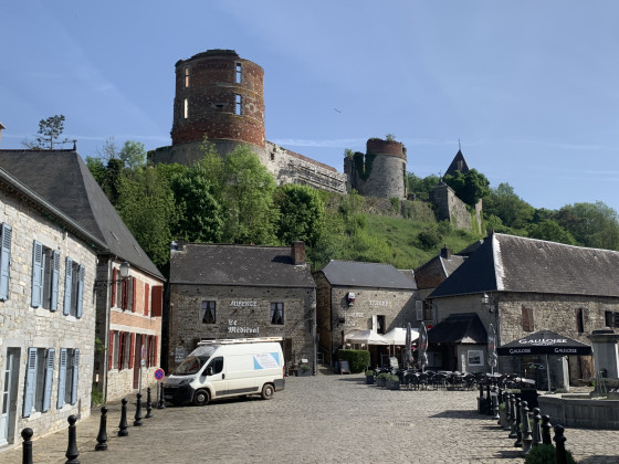 Ruines du château de Hierges