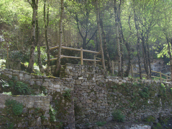 Ruisseau de Saint-Georges à Lunas.