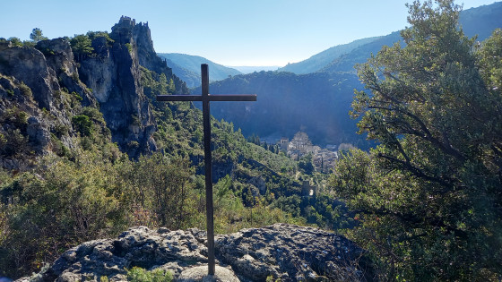 Saint-Guilhem et son château