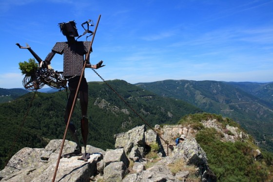 Sculpture m&eacute;tallique au sommet du rocher d'Abraham