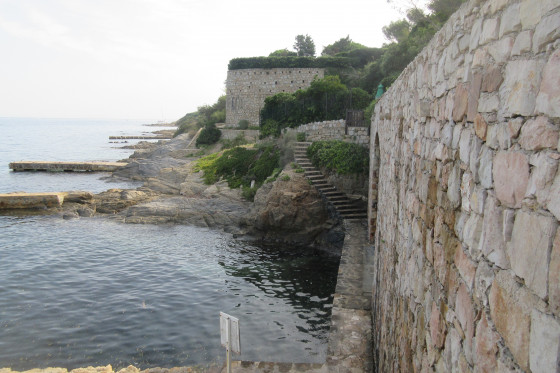 Sentier bien aménagé
