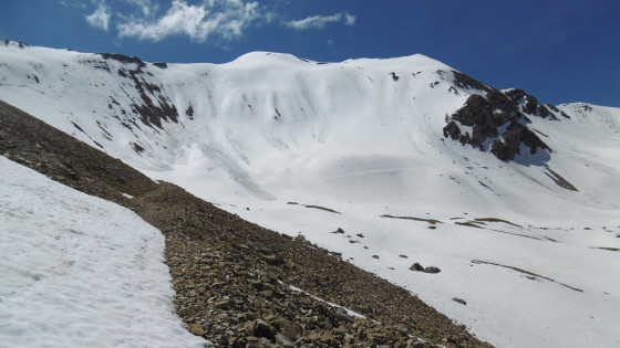 Sentier en balcon sous la pointe de Fleurandon