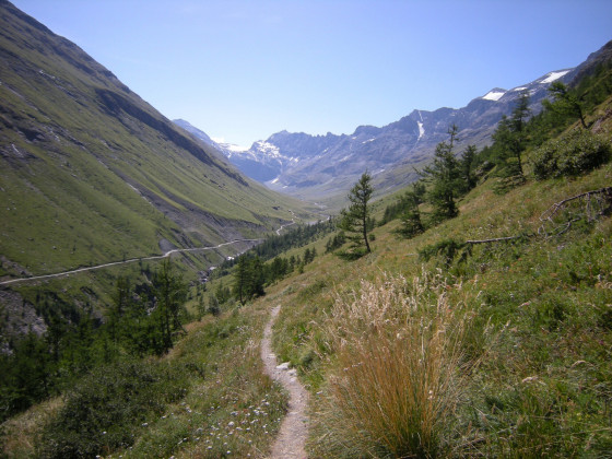 Sentier rive gauche
