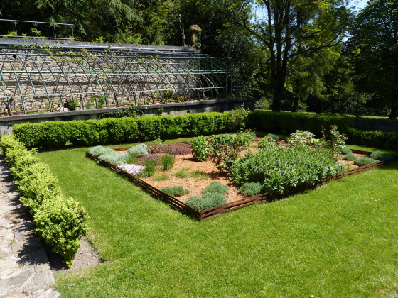 Serre et jardin des huit carr&eacute;s