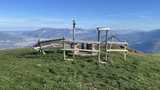 Sommet de Bauregard et vue vers le Nord Ouest (Grenoble)