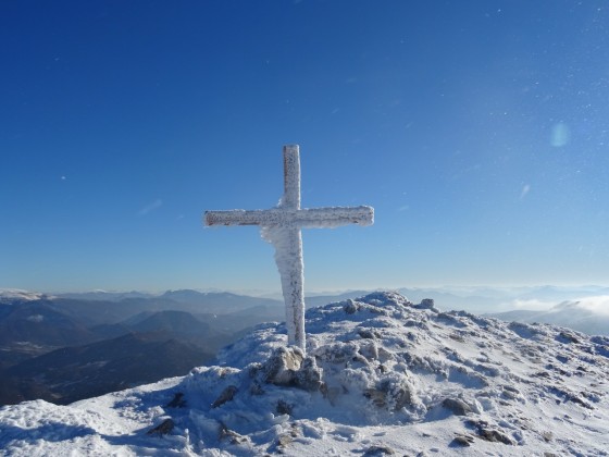 Sommet enneigé de la Montagne de la Lance