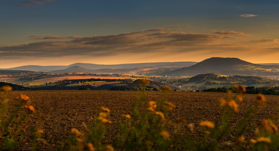 Sonnenuntergang über der eindrucksvollen Landschaft