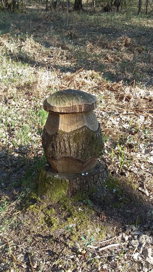 Souche sculptée