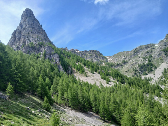 Sous la dernière aiguille de Chabrières