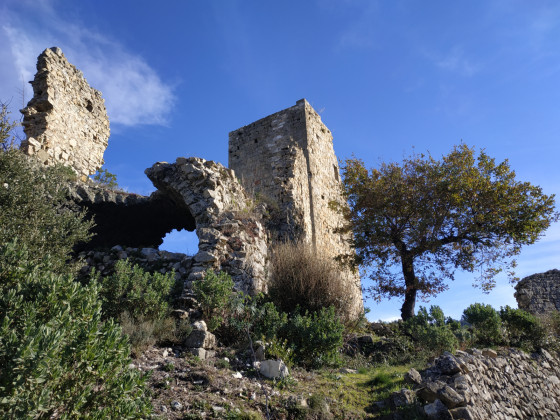 Sous le château