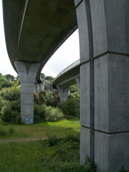 Sous le viaduc
