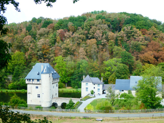 Splendide donjon Carondelet et son environnement immédiat