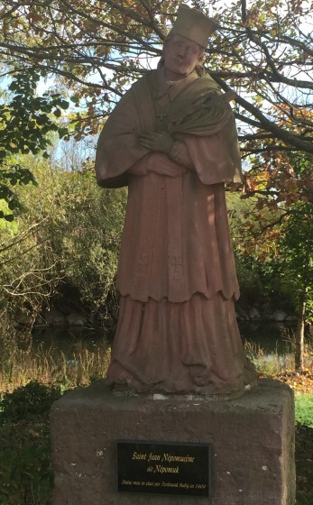 Statue