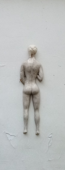Statuette