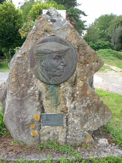 St&egrave;le Auguste M&eacute;min.
