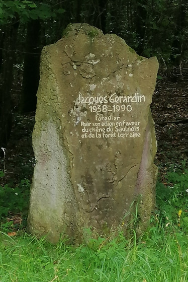 stèle Jacques Gérardin