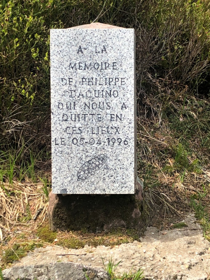 Stele