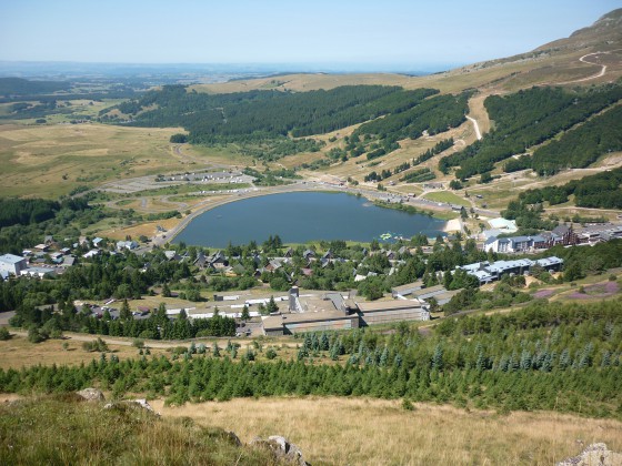 Superbesse et le lac des Hermines