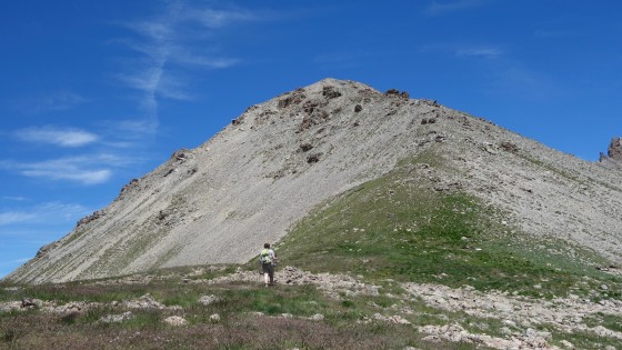 Sur la seconde selle au pied de l\'ascension sommitale
