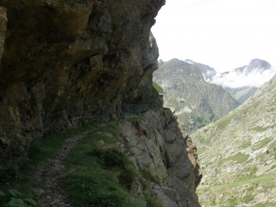 Taillé dans la roche