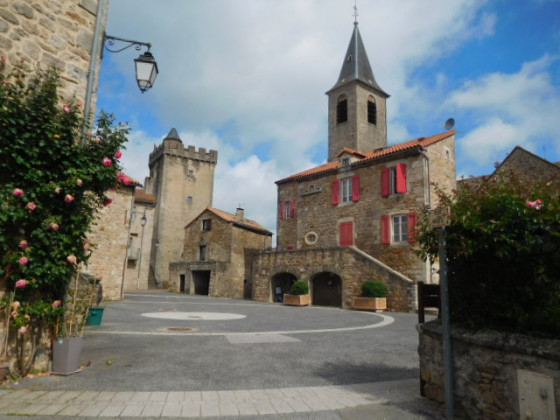 Tour de guet et église de St-Victor