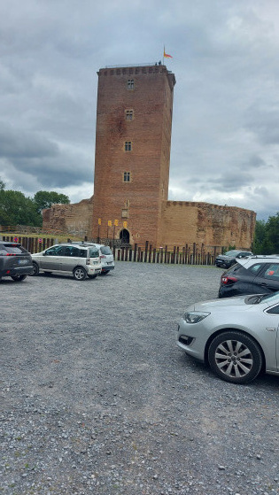 Tour du Château de Montaner