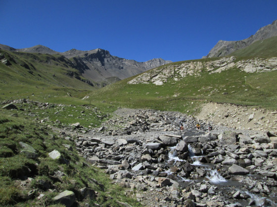 Traversée du torrent de la Lauzette Traversée du torrent de la Lauzette