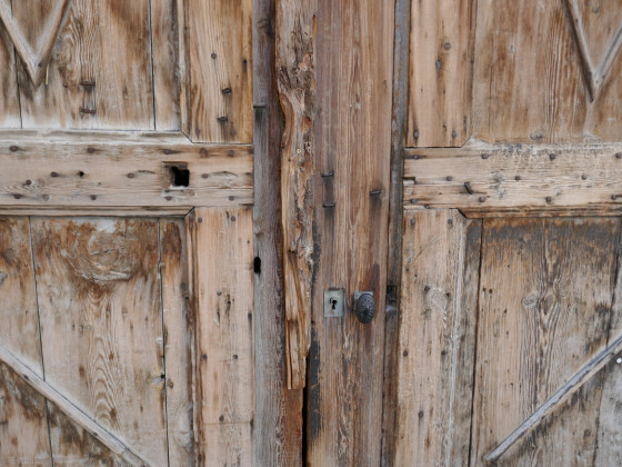Très vieille porte