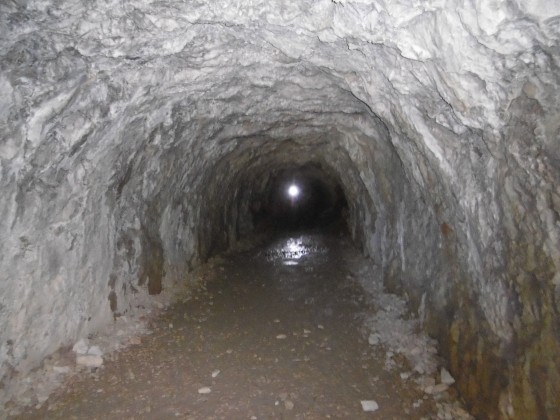 Tunnel
