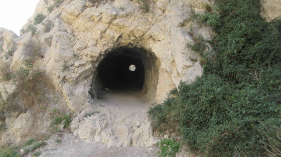 Tunnel