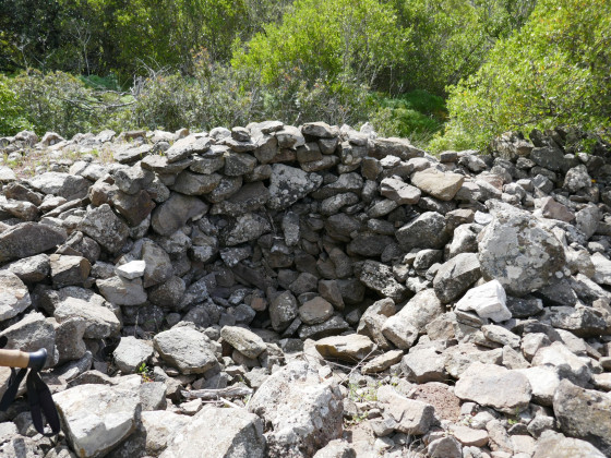 Un abri de pierres Un abri de pierres