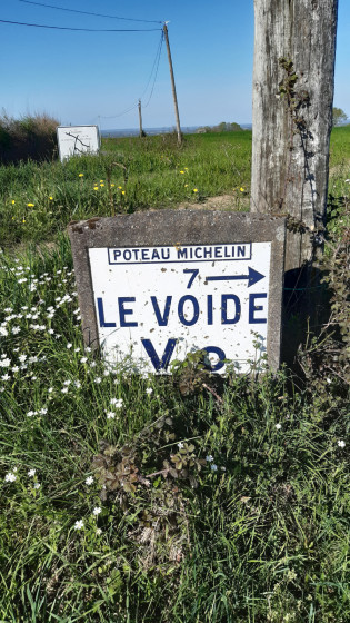 Une vieille pancarte Michelin !