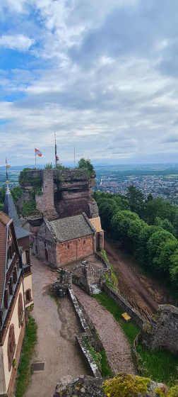 Une vue sur la plaine depuis le Haut-Barr
