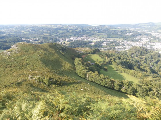 3- Vers la cote 630, vue en arrière du parcours vers Mouniquet, le Nord de Lourdes et Bartrès
