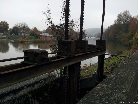Vestiges de la machine de Marly