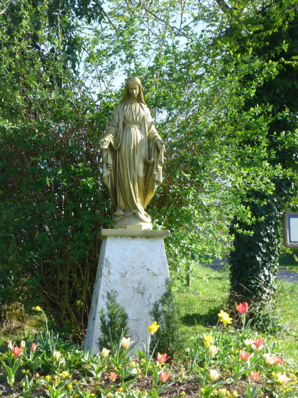 Vierge dorée