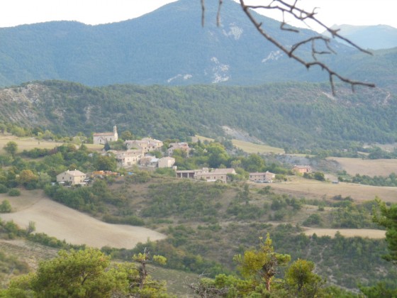 Le village d'Etoile-Saint-Cyrice